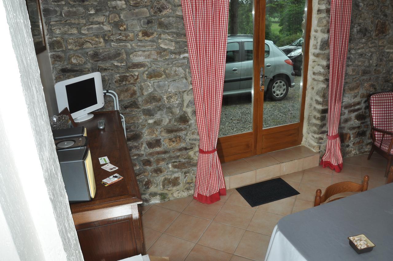 Bed and breakfast La Ferme de Montaigu Extérieur photo
